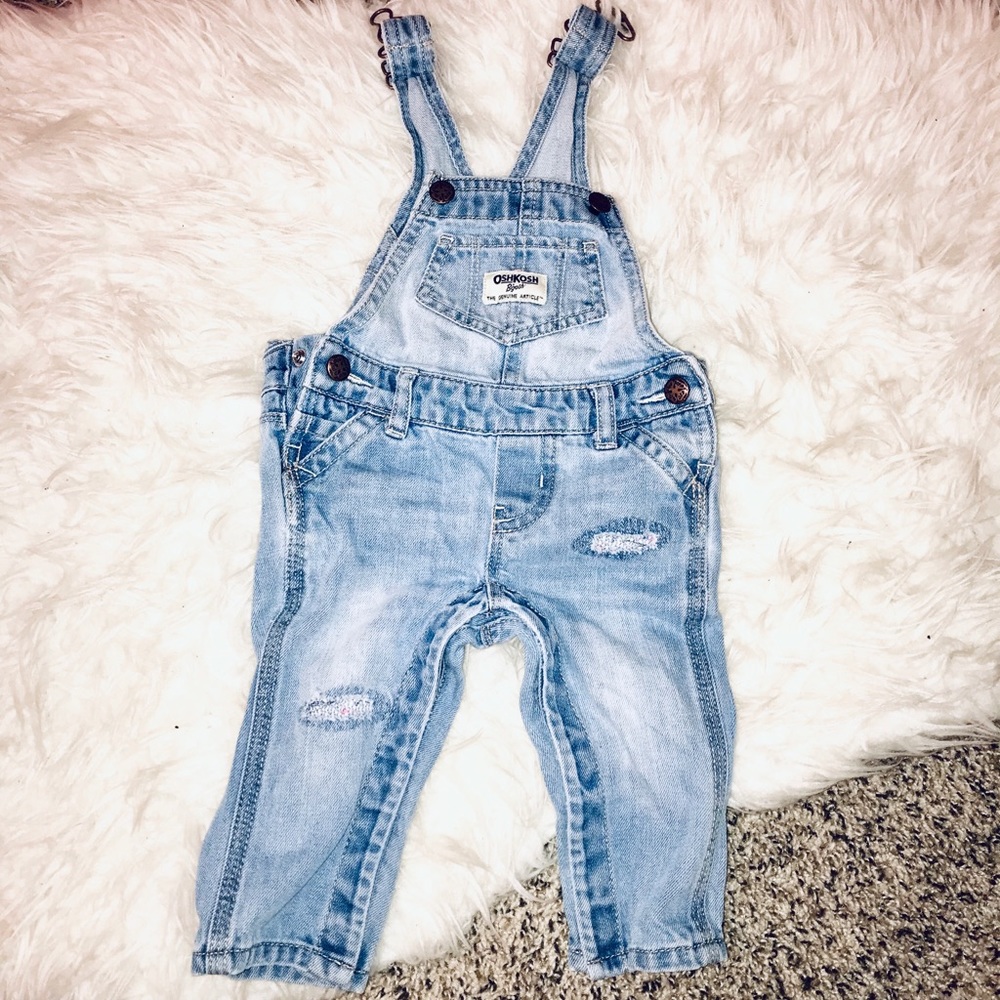 Trendy unisex Oshkosh denim overalls sz 6 months